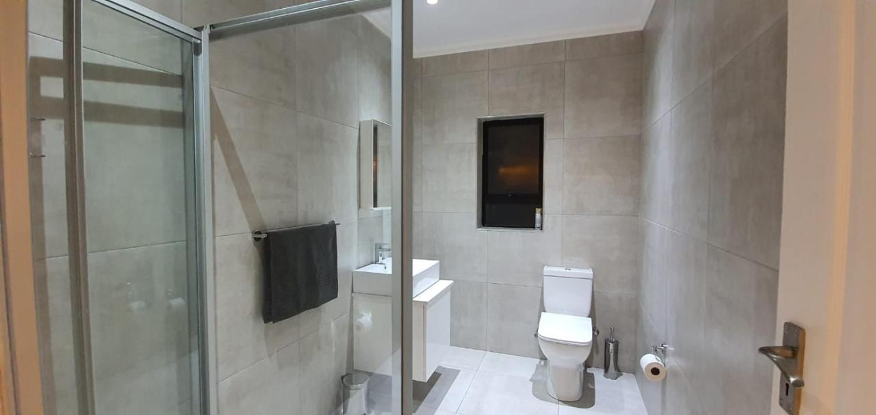 Villa Parisienne Modern Guest House Cape Town Exterior photo